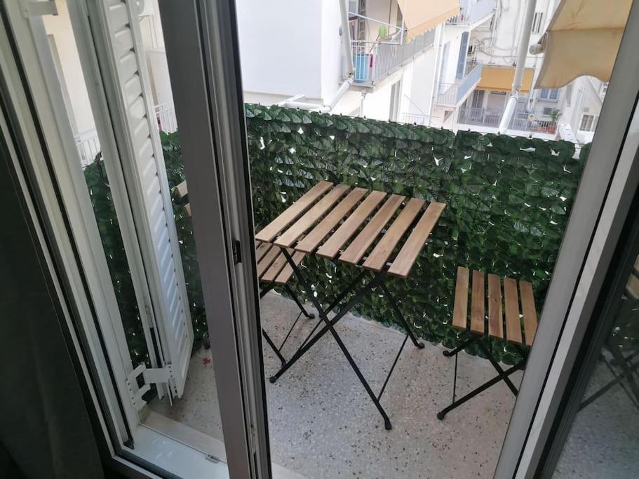 Minimal Studio Varnava Square - Kallimarmaro Area Atenas Exterior foto