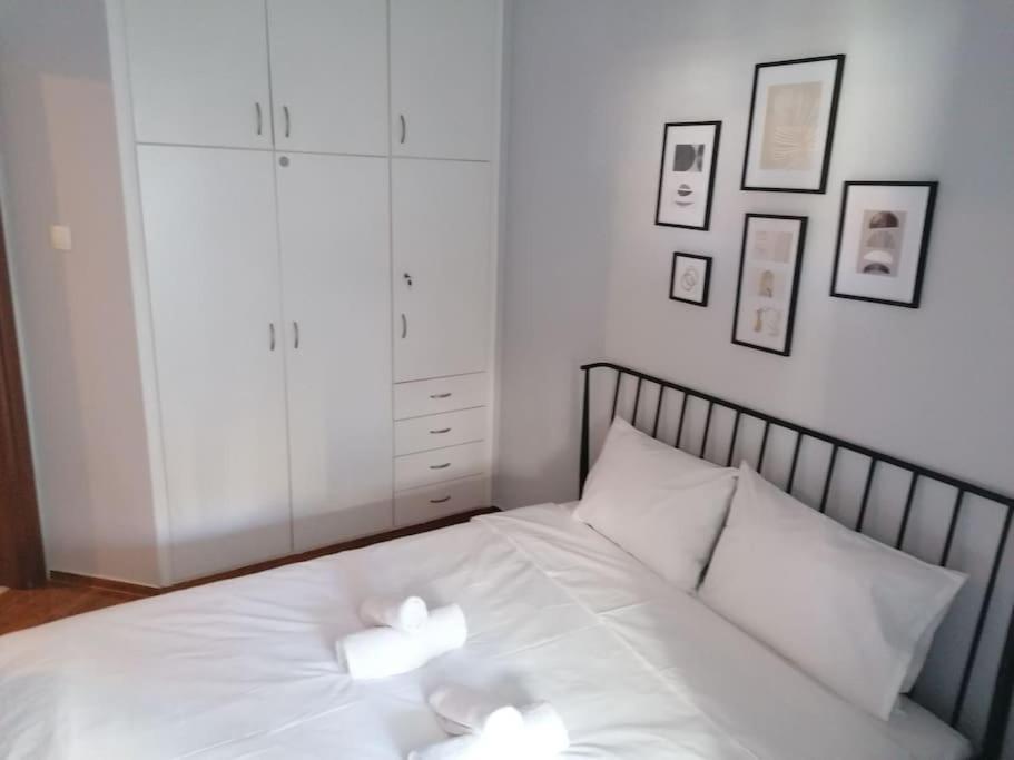 Minimal Studio Varnava Square - Kallimarmaro Area Atenas Exterior foto